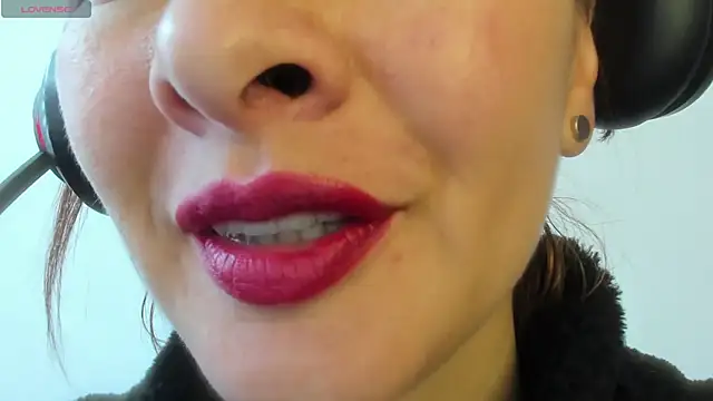 queen fetish online show from 04/13/26, 02:44