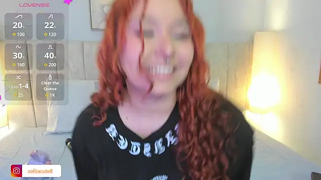 Snapshot of Atenea_cuteee chatting on 11/05/25, 02:11 Atenea cuteee online show from 11/05/25, 02:11