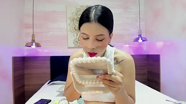 Snapshot of AnneDixie chatting on 09/09/25, 03:06 AnneDixie online show from 09/09/25, 03:06