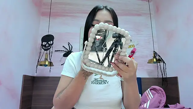 Snapshot of AnneDixie chatting on 10/29/25, 03:09 AnneDixie online show from 10/29/25, 03:09