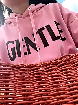 Zhuli11 online show from 10/27/25, 06:39