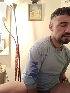 prettyboi6992 online show from 03/12/26, 07:42