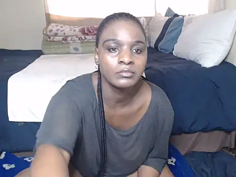 Snapshot of AdelaideT chatting on 10/20/25, 06:47 AdelaideT online show from 10/20/25, 06:47