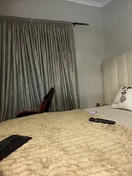 Bustygoddess32 online show from 02/28/26, 01:28