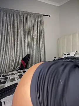 Bustygoddess32 online show from 04/24/26, 12:13