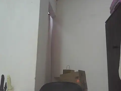 Sexxybella27 online show from 10/17/25, 06:32