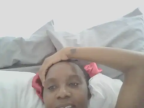 Sexxybella27 online show from 11/08/25, 03:12