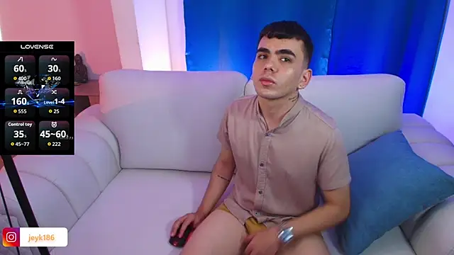 Snapshot of Jey_keler1 chatting on 10/10/25, 08:08 Jey keler1 online show from 10/10/25, 08:08