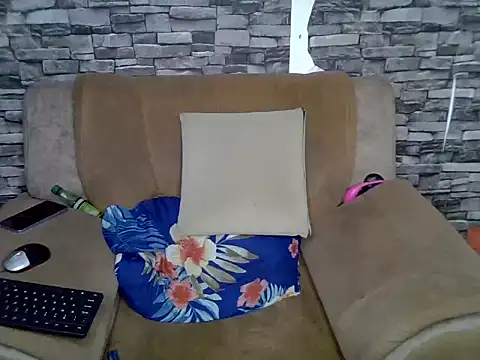 Naughtyy xx online show from 04/23/26, 03:58