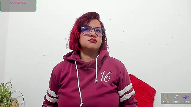 hazel 34 online show from 03/12/26, 09:26