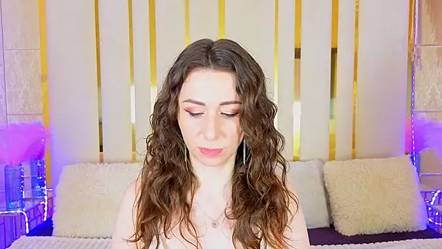 KimmmLi online show from 04/17/26, 06:05