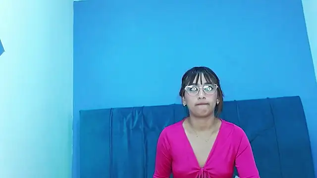 angelicatorrecm101 online show from 12/10/24, 01:54