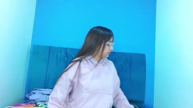 angelicatorrecm101 online show from 12/14/24, 04:56