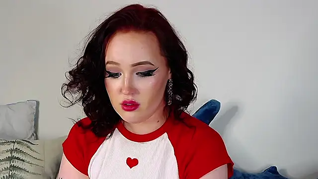 Snapshot of IrinaArt chatting on 12/15/24, 10:26 IrinaArt online show from 12/15/24, 10:26