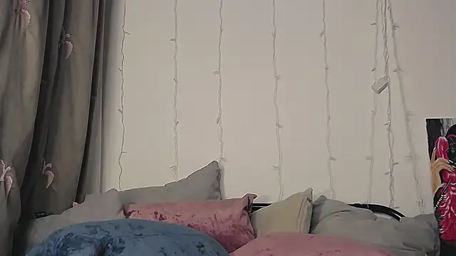 Snapshot of IrinaArt chatting on 01/22/25, 04:23 IrinaArt online show from 01/22/25, 04:23