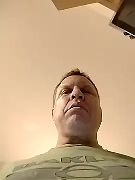 Snapshot of fukurbutt chatting on 02/15/26, 02:41 fukurbutt online show from 02/15/26, 02:41