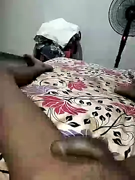 Snapshot of Ronaldo_707 chatting on 02/26/25, 06:47 Ronaldo 707 online show from 02/26/25, 06:47