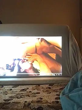 Snapshot of BigAssKi chatting on 12/17/24, 02:23 BigAssKi online show from 12/17/24, 02:23