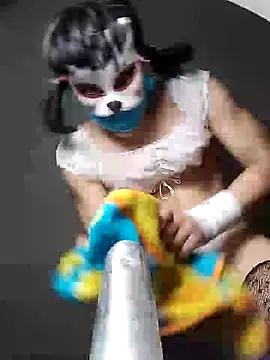 Snapshot of BigAssKi chatting on 01/02/25, 12:35 BigAssKi online show from 01/02/25, 12:35