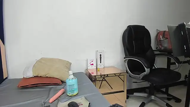 Barbie girl 69 online show from 11/15/25, 01:07