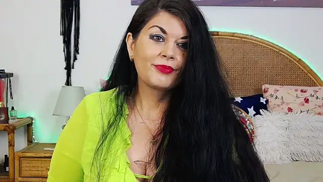 EllenGrace online show from 01/04/25, 02:03