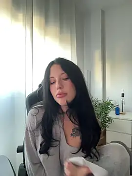 BellaGiaxx online show from 12/03/25, 03:21