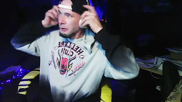 Badpuppyy online show from 03/17/25, 09:33