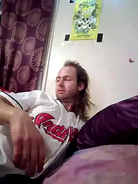 Snapshot of cdressupdiva chatting on 12/10/24, 03:30 cdressupdiva online show from 12/10/24, 03:30