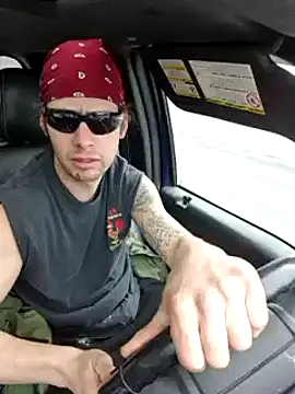 Snapshot of cdressupdiva chatting on 02/20/25, 06:02 cdressupdiva online show from 02/20/25, 06:02