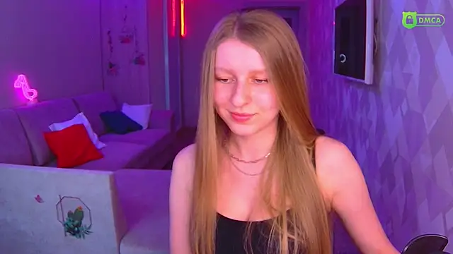 Snapshot of AmaliaQueen chatting on 03/21/25, 02:51 AmaliaQueen online show from 03/21/25, 02:51