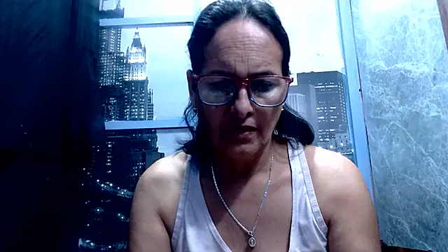 Snapshot of Nastylatinaxxx chatting on 05/21/26, 11:28 Nastylatinaxxx online show from 05/21/26, 11:28