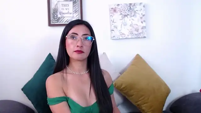 JainaRogers online show from 07/15/26, 06:35