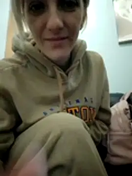 RileyLanna online show from 11/13/25, 03:38