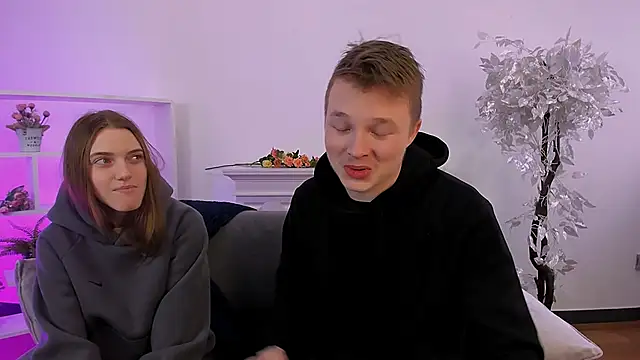 Snapshot of _Olli__Stiw_ chatting on 03/19/25, 08:01 Olli Stiw online show from 03/19/25, 08:01