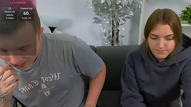 Snapshot of _Olli__Stiw_ chatting on 10/18/25, 07:53 Olli Stiw online show from 10/18/25, 07:53