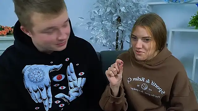 Snapshot of _Olli__Stiw_ chatting on 11/09/25, 08:45 Olli Stiw online show from 11/09/25, 08:45