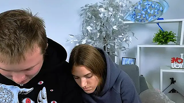 Snapshot of _Olli__Stiw_ chatting on 11/19/25, 08:58 Olli Stiw online show from 11/19/25, 08:58