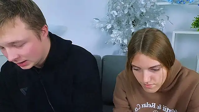 Snapshot of _Olli__Stiw_ chatting on 11/25/25, 08:25 Olli Stiw online show from 11/25/25, 08:25