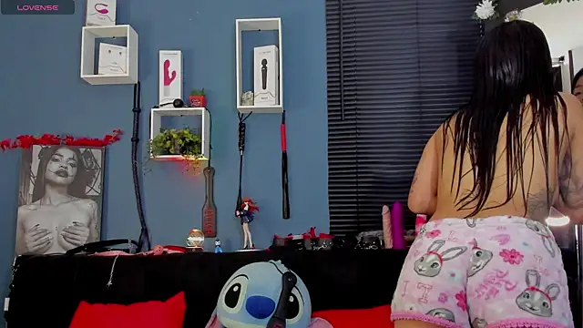 Alaia Asuka online show from 01/07/25, 03:12