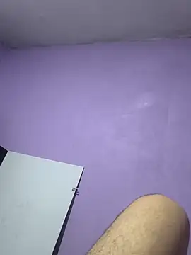 Carloscc15 online show from 12/17/25, 04:24