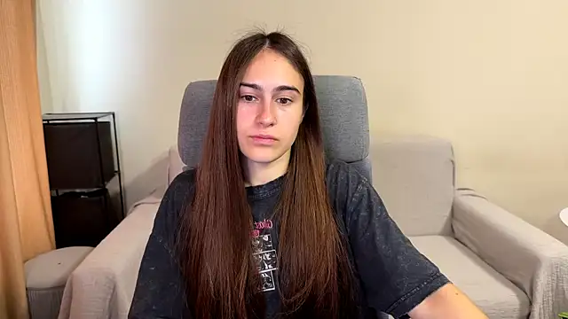 AliceKolltt online show from 10/08/25, 07:50
