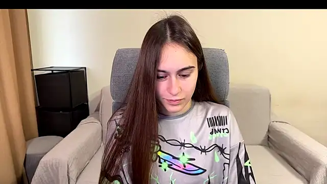 AliceKolltt online show from 12/04/25, 11:52