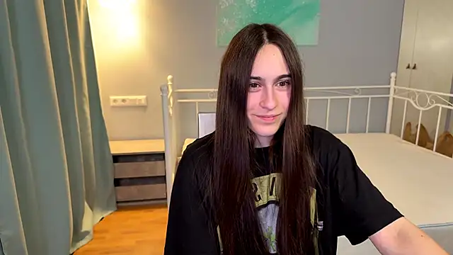 Snapshot of AliceKolltt chatting on 06/14/26, 02:24 AliceKolltt online show from 06/14/26, 02:24