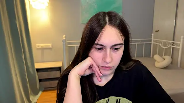Snapshot of AliceKolltt chatting on 07/10/26, 07:05 AliceKolltt online show from 07/10/26, 07:05