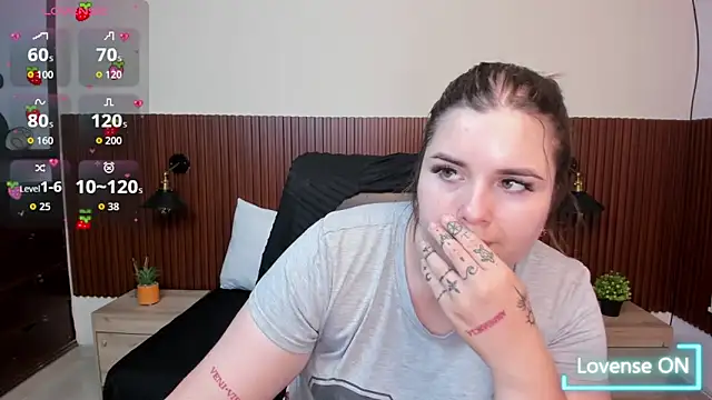 Aabby lee online show from 10/20/25, 07:14