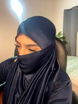 Snapshot of haddy_ss chatting on 10/25/25, 07:30 haddy ss online show from 10/25/25, 07:30