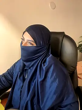 Snapshot of haddy_ss chatting on 11/13/25, 08:08 haddy ss online show from 11/13/25, 08:08