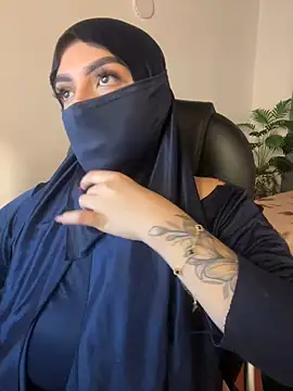 Snapshot of haddy_ss chatting on 11/15/25, 08:05 haddy ss online show from 11/15/25, 08:05