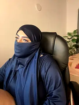 Snapshot of haddy_ss chatting on 11/22/25, 07:24 haddy ss online show from 11/22/25, 07:24