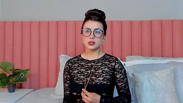 EmaSaenz online show from 03/20/26, 06:57